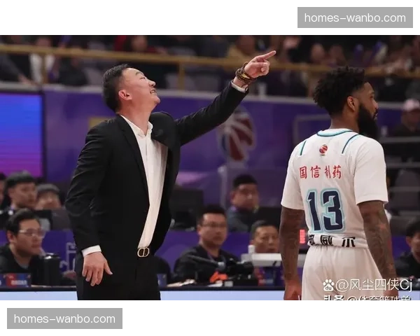 应对新规更多球队尝试中锋弧顶发牌 传统内线角色向组织者转型